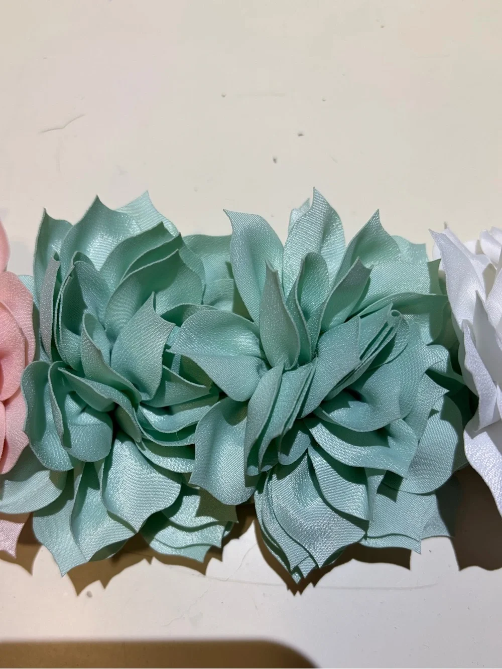 Set of 15 Multicolor Floral Hair Or Shoe Clips or Clip On Spaghetti Straps. OS